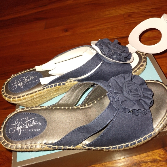 Shoes - Picture 3 of 3